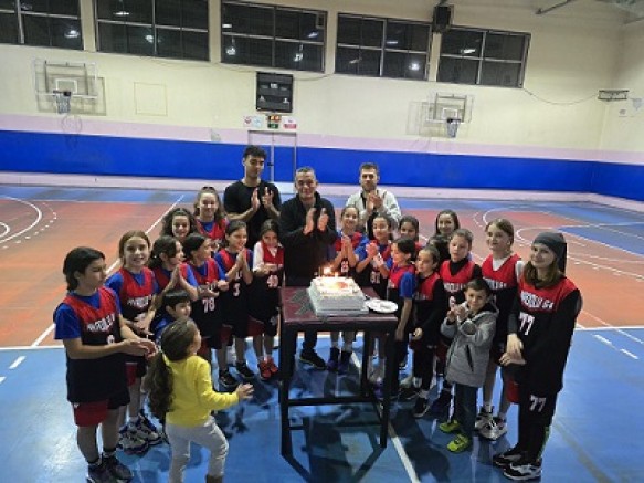 Anadolu 64 Spor Kulübü Uşak’ın Gururu