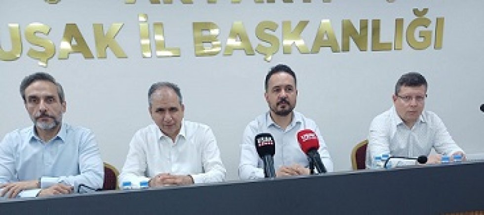 AK Parti Uşak Basını İle Bir Araya Geldi