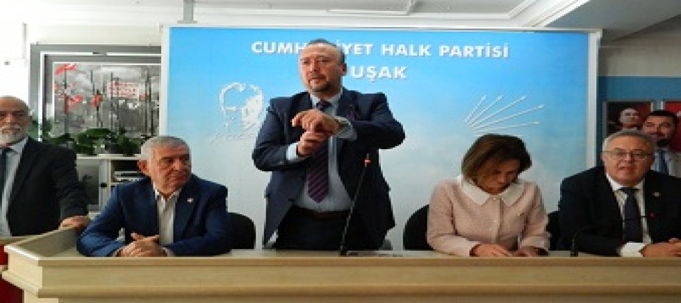 CHP Uşak İl Başkanlığında Bayramlaşma Çok Coşkuluydu