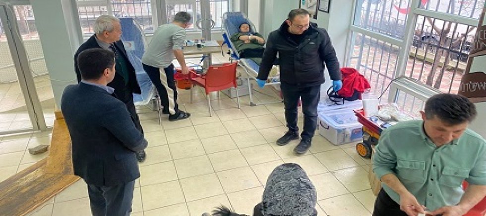 RAGIP SOSYAL ÇOCUK KÜTÜPHANESİNDE KAN BAĞIŞI ÇALIŞMASI GERÇEKLEŞTİRİLDİ