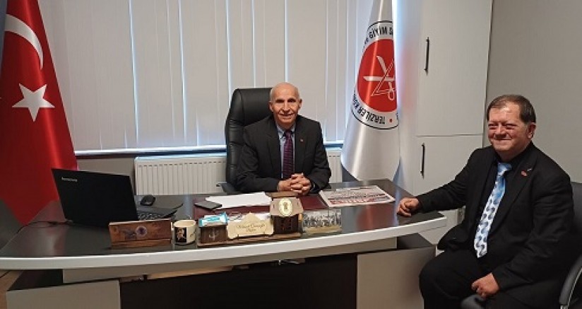 MEHMET ÇAVUŞOĞLU ÜYELERİMİN HER ZAMAN YANINDAYIM