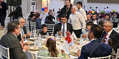 Bakan Prof. Dr. Vedat Işıkhan Uşak’ta Dünya Yetimler Günü İftar Programına Katıldı