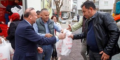 Uşak Belediye Başkanı Özkan Yalım’dan Ramazan’da Dayanışma Örneği