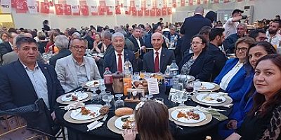 Uşak CHP’nin Cumhuriyet Balosu Coşkuyla Düzenlendi